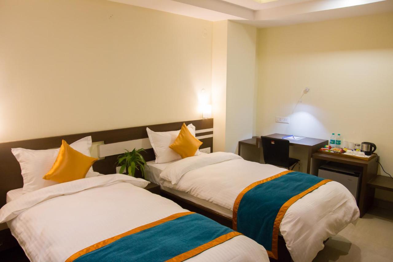 Hotel Park Riviera 古瓦哈提 外观 照片