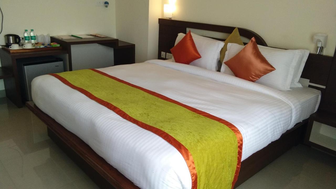 Hotel Park Riviera 古瓦哈提 外观 照片