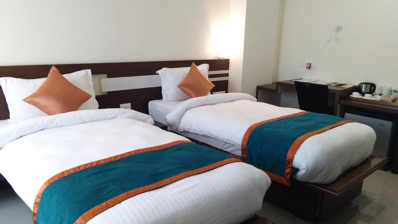 Hotel Park Riviera 古瓦哈提 外观 照片